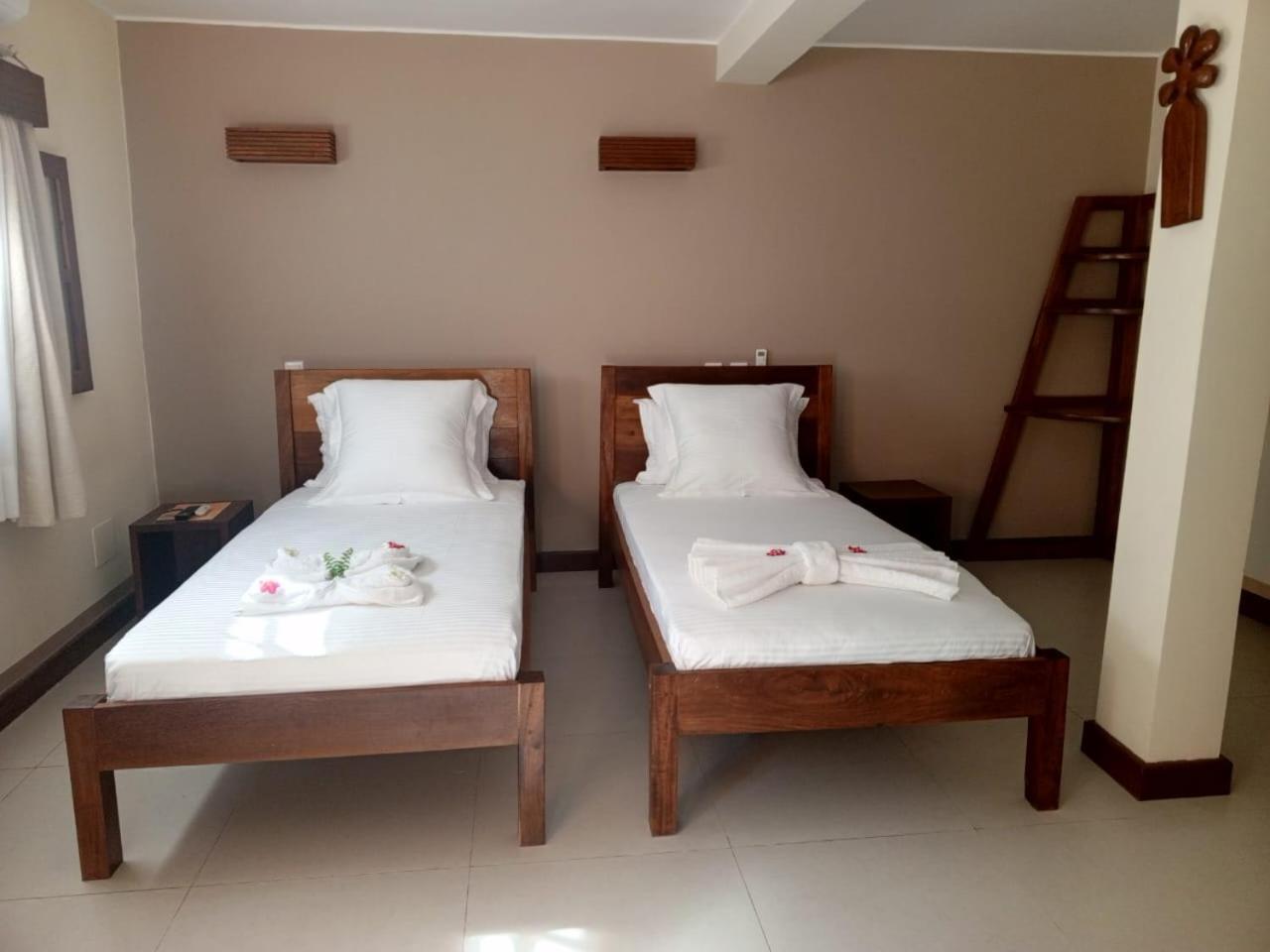 Hotel Baobab Cafe Morondava Exterior foto
